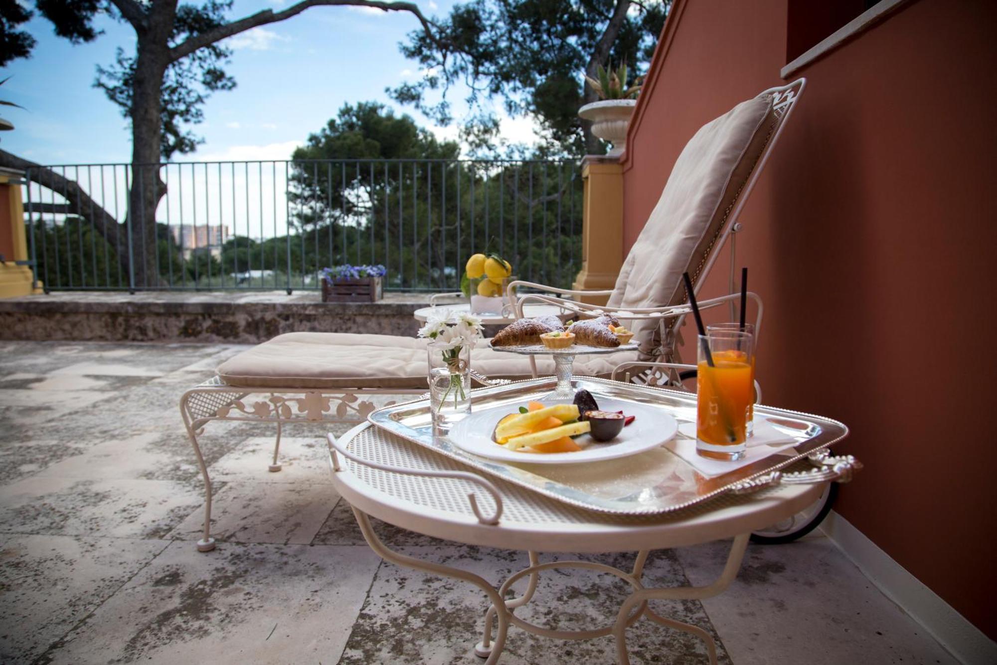 Hotel Terranobile Metaresort Bari Exterior foto